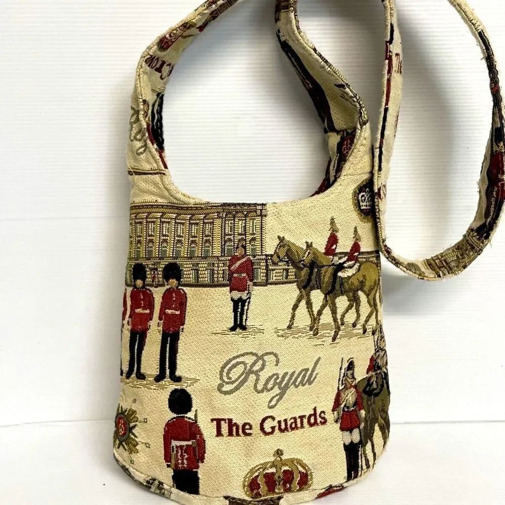 Signare Tapestry Royal Guard Shoulder Crossbody Bag Print Allover Size Small